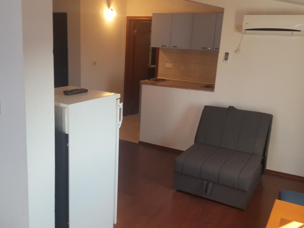 Buljarica Bay Apartments Petrovac ภายนอก รูปภาพ