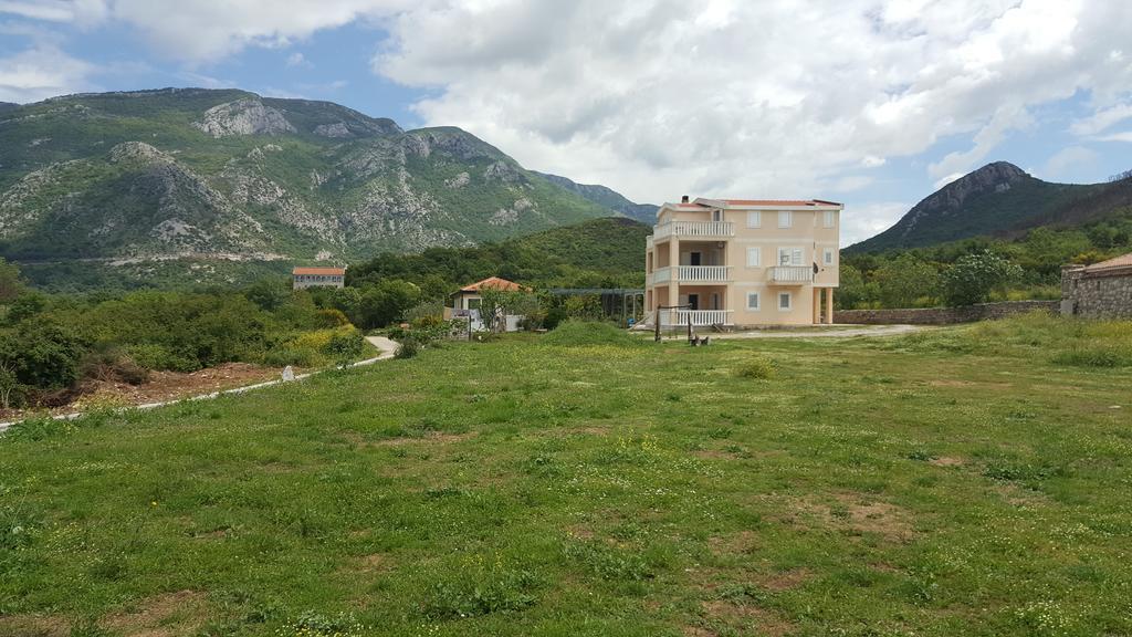 Buljarica Bay Apartments Petrovac ภายนอก รูปภาพ