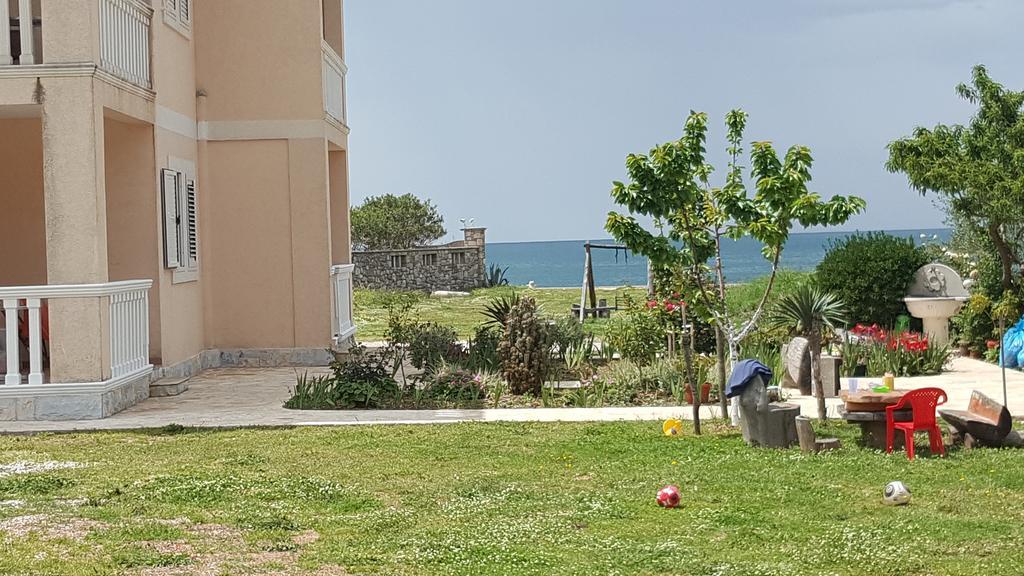 Buljarica Bay Apartments Petrovac ภายนอก รูปภาพ