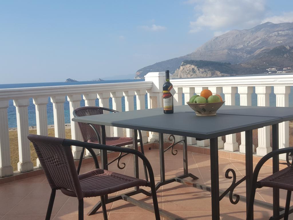Buljarica Bay Apartments Petrovac ภายนอก รูปภาพ