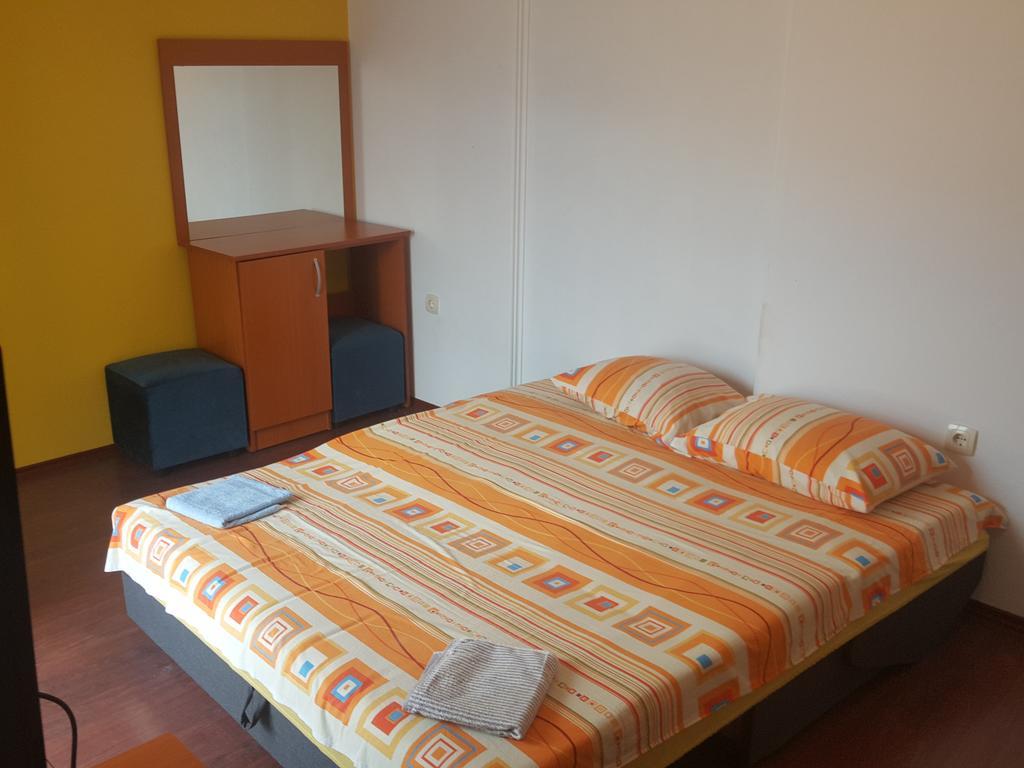 Buljarica Bay Apartments Petrovac ภายนอก รูปภาพ