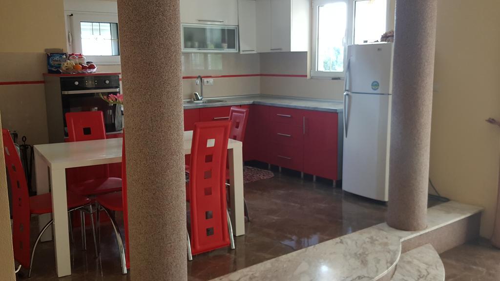 Buljarica Bay Apartments Petrovac ภายนอก รูปภาพ
