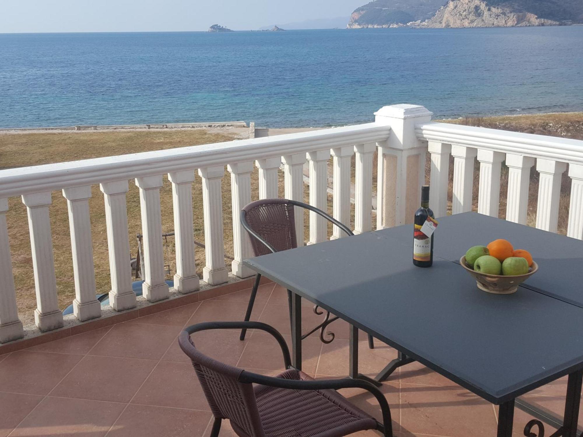 Buljarica Bay Apartments Petrovac ภายนอก รูปภาพ