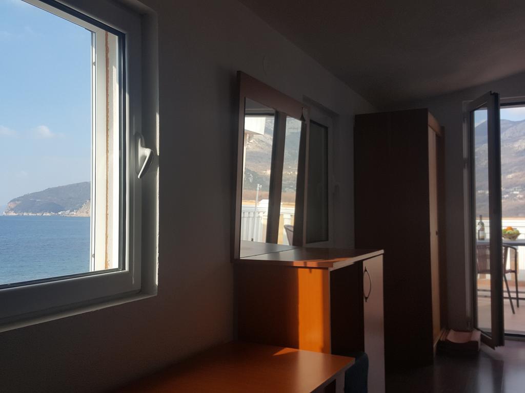 Buljarica Bay Apartments Petrovac ภายนอก รูปภาพ